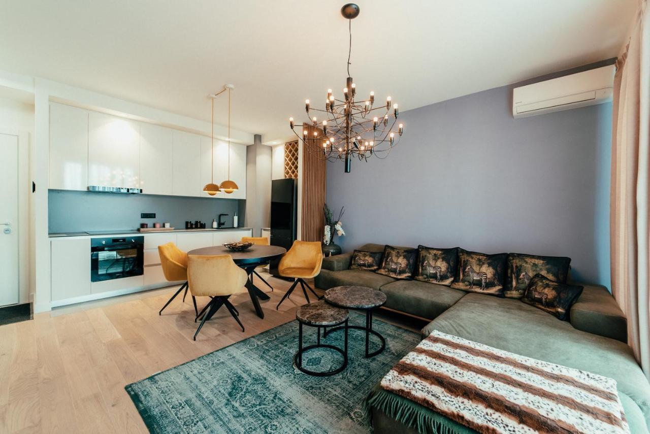 Waterfront Luxury Suites Belgrade Exterior photo