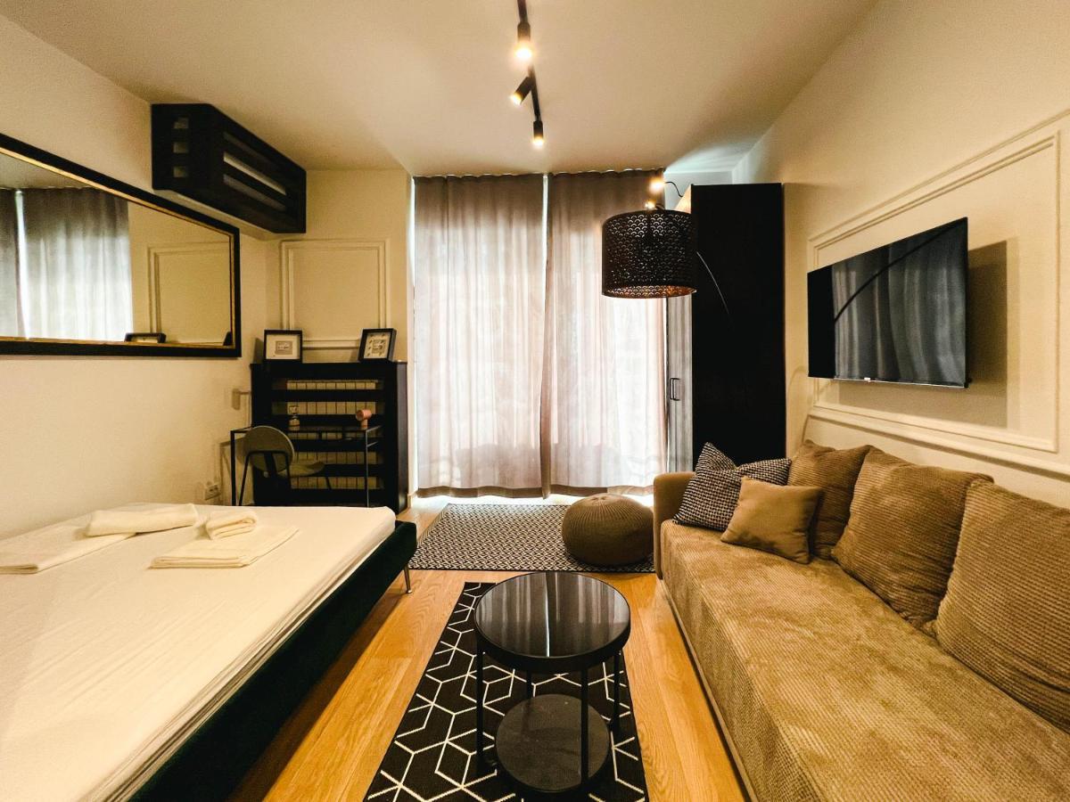 Waterfront Luxury Suites Belgrade Exterior photo